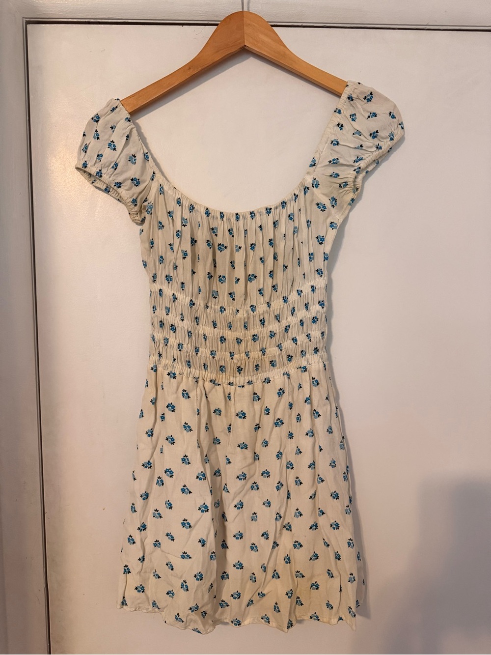 With Jean Cream Blue Floral Smocked Short Dress